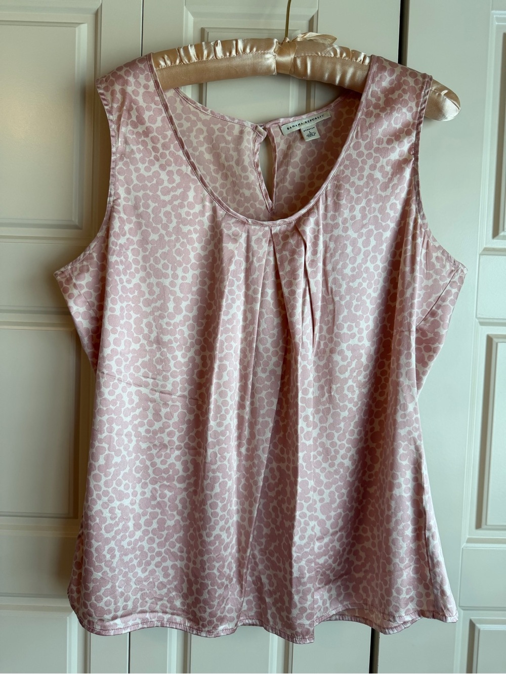 Banana Republic Pink Dot Pleated Front Sleeveless Top, L